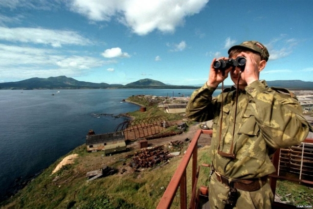 S-300V4 Deployed in Disputed Kuril Islands to Deter US Missiles: Former Russian General