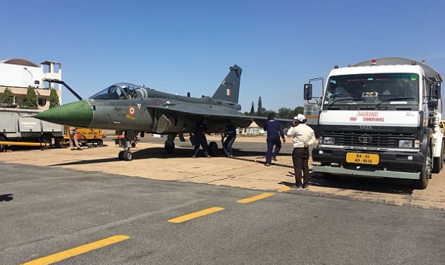 India’s LCA Tejas Aircraft Demonstrates Hot Refueling Capability