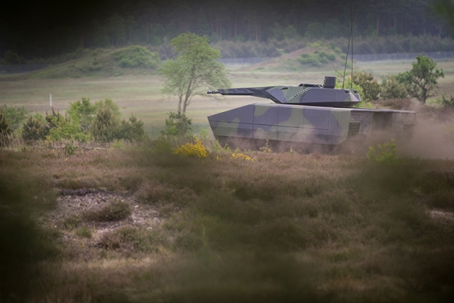 Rheinmetall Delivers 3 Lynx KF41 IFVs for Australia’s LAND400 Contest Trials