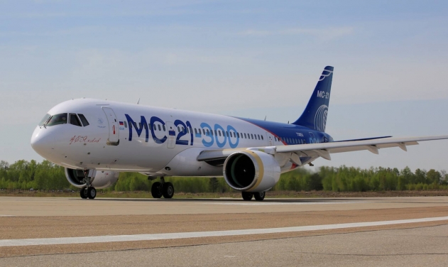 Russian MC-21-300 Aircraft Rolls off Runway, No Damage Reported