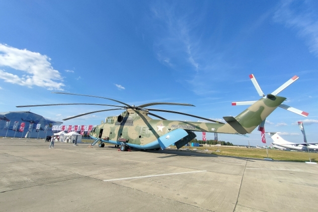 Abu Dhabi-based Paramount, AAL Group Tests Composite Helicopter Blades for Mi-Type Helicopters