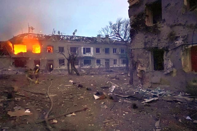 Russian Missile Attack on Ukrainian Military Academy Kills 180 