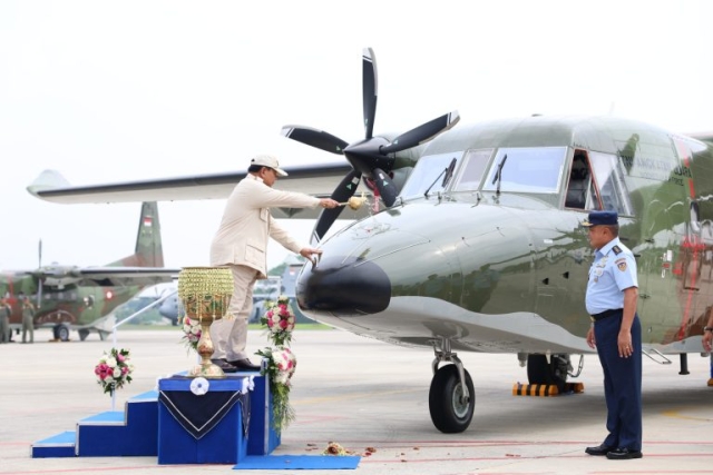 Indonesian Air Force Inducts Five NC-212i Tactical Transport Aircraft 