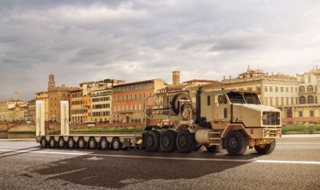 US Army Picks Oshkosh Defense’s Semitrailer For Heavy Equipment Transporter