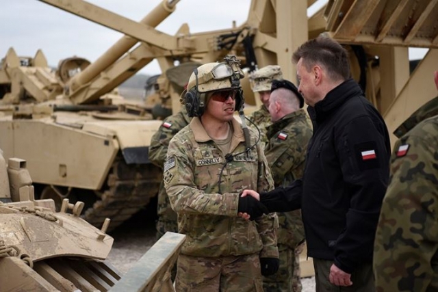 Polish Troops Begin Training on Abrams Tanks Operation