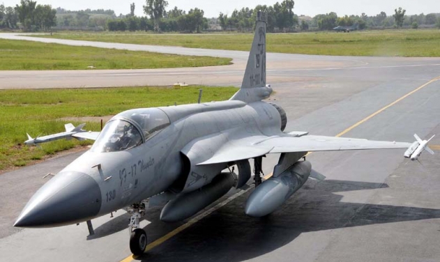 Pakistan Plans to Produce 24 JF-17 Thunder Fighter Aircraft This year