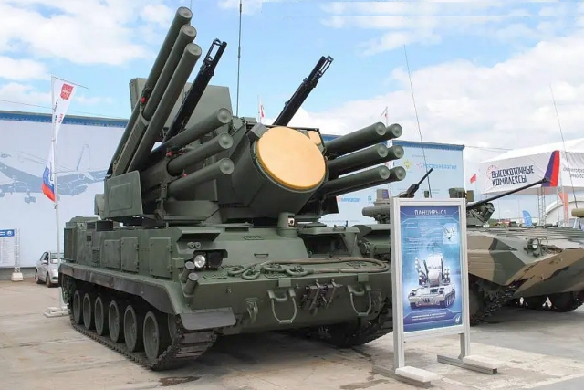 Final Testing Underway of Tracked Version of Russia's Pantsir-SM-SV Air Defense System