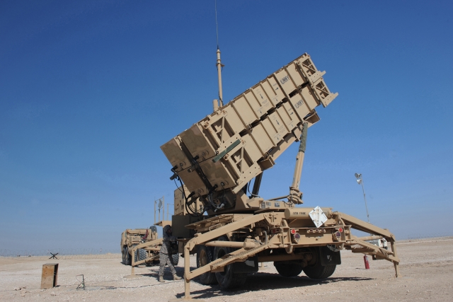 Iranian Missiles Penetrate US Air Defenses to Strike American Bases in Iraq
