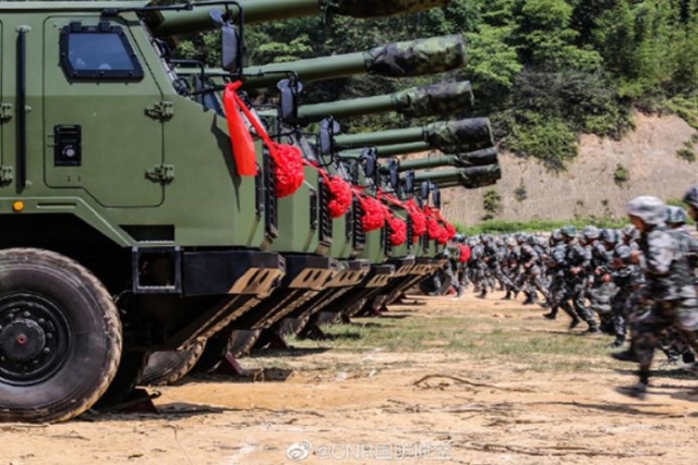 China's PLA Replaces Two Artillery Guns with Vehicle-mounted 155mm Howitzer