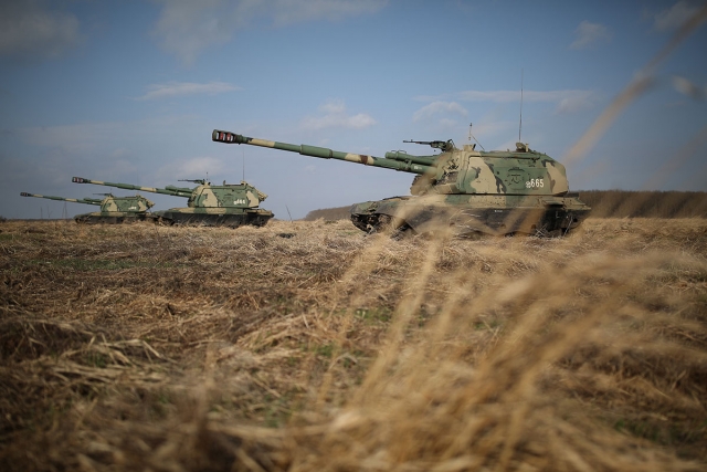 Russian Army Orders 35 Units of MSTA-SM 152MM Self-propelled Artillery