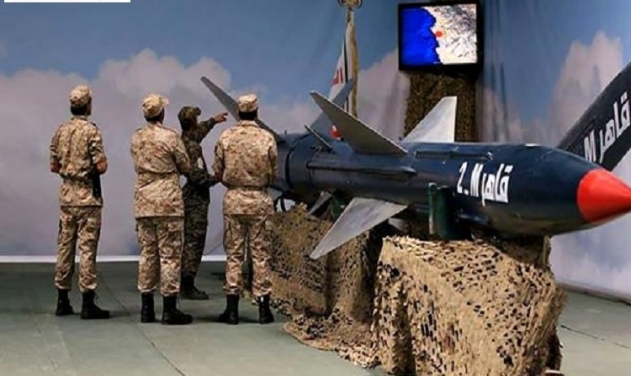 Yemeni Rebels Fire Qaher-M2 Ballistic Missile At Saudi Military Positions in Jizan