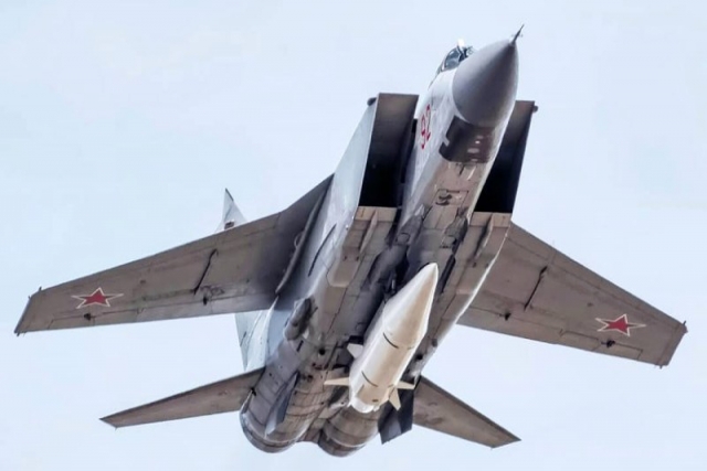 Russian Su-57 Test-flies Hypersonic Missile Mock-up in Internal Bay