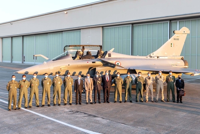 Five IAF Rafale Jets take off From France for India