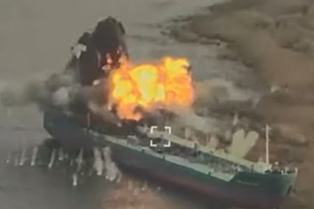 Ukrainian Warplanes Strike Abandoned Russian Oil Tanker Used as “Command Post”