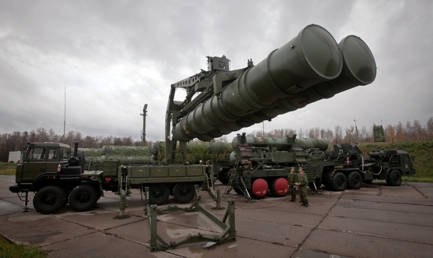 Russia Deploys Anti-Aircraft Missile System To Protect Its Capital