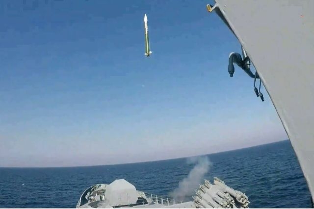 Russian Frigate Fires ‘Shtil’ Anti-Ship Missile to Down Ukraine’s Bayraktar Drone