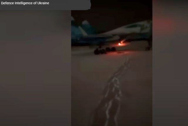 Ukrainian Agents Set Fire to Su-34 Bomber in Eastern Russia