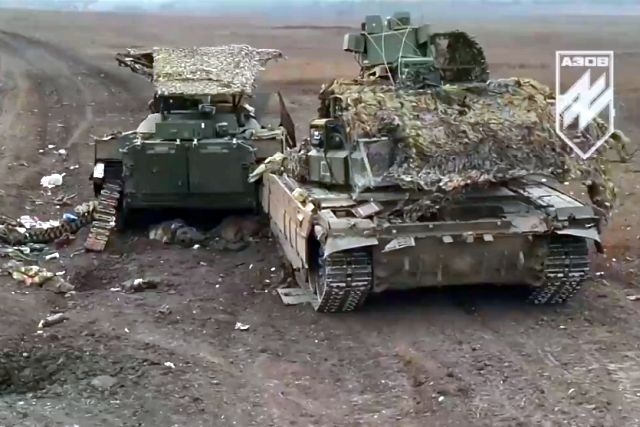 Russians Equipping T-72 Tanks with Make-shift Electronic Warfare Systems to Counter FPV Drones