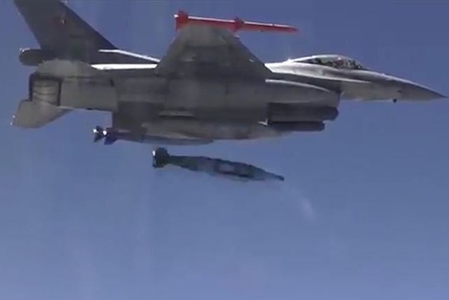 Turkish MoD Tests Locally-made Precision Guidance Kit from Fighter Jet 