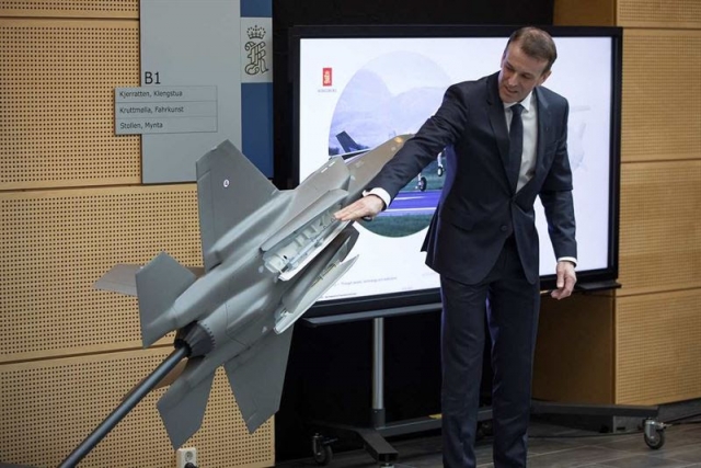 Japan Acquires Joint Strike Missiles for F-35 Jets 