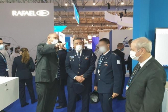 Israel Air Force Discusses Joint Training With U.A.E. at Dubai Airshow