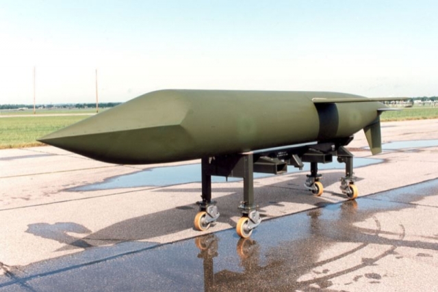 Raytheon Gets $2B Long Range Standoff Missiles Contract
