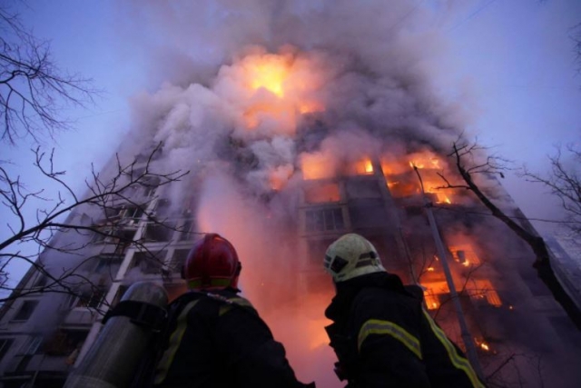 Russia Drops Powerful Bomb on Ukraine Theatre Sheltering 1,000+ Civilians: Reports